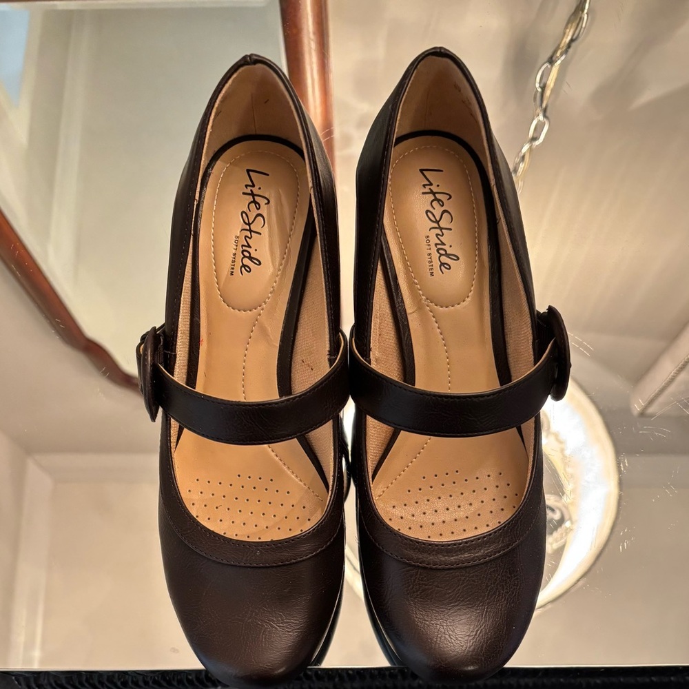 Life Stride Women's Dark Brown Heels
